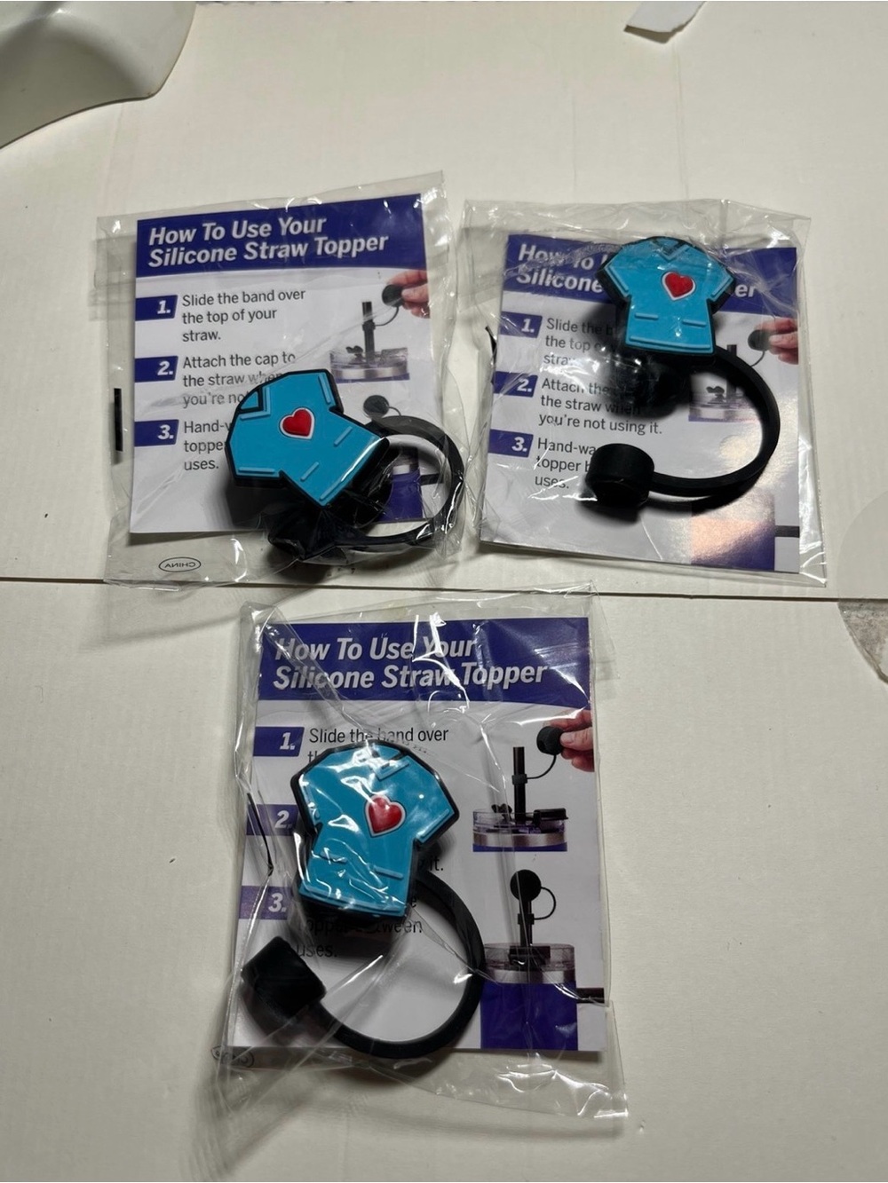 Blue Silicone Shirt-Shaped Straw Toppers with Red Heart (3-Pack)